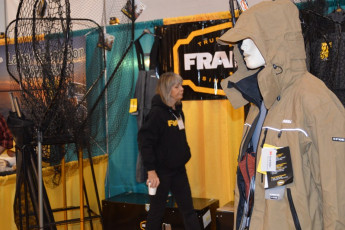 420C55DF-2510-4938-B104-61F29D6E10E2