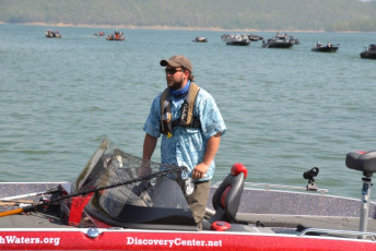 443E2AF1-02C1-43F6-BD54-EEEE474E4A5C