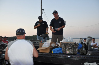 4D9B3E41-13F1-4393-9981-47E8171CD7F6