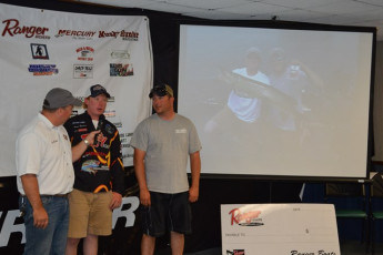 5D49A132-5CE5-4E9F-ACD8-A8D1A36FE261