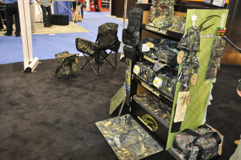 5E876D95-107E-44B4-B7B6-09778909895D