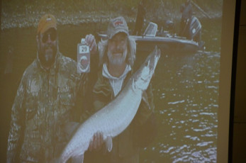 5FF57DEC-81D7-4F93-BCDC-1F44F88AAB13