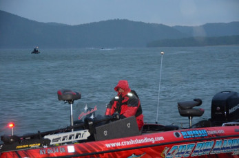 61C5FB8D-5E4A-4809-876D-25B889422D2E