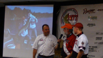 64658930-B77B-4082-949A-6F1CAD09DFFE