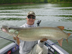 6A2D56D9-F654-41B2-8273-9BF0C8AEA812