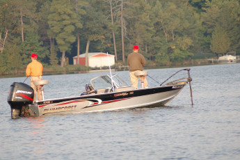 6C85386D-F207-4060-BA87-1B87603FF16E