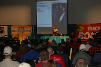 702e3f42-1c4f-4bb1-bb74-c8503a4e621d