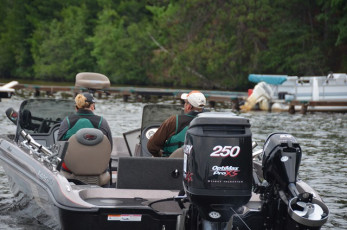 71557AD8-AD09-4C9A-8F5A-5A8DA59E3414