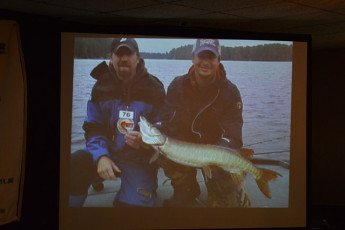 7591519D-D7A3-4C74-B291-8C5EAC40C4A8