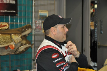 7AFD7F3F-8FDF-4774-B7A7-7A3C7EF3FBE5