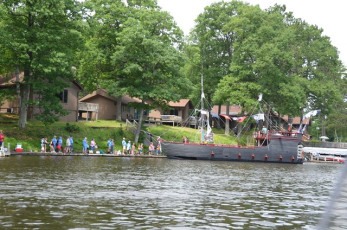 7C828F0A-CD44-4BE3-BD6E-333153C98101