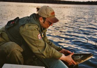 833ddf25-6fd8-47e0-93a2-d1907aee8935