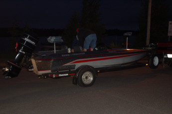 8824E697-4E74-4716-B748-2E0A8C050769