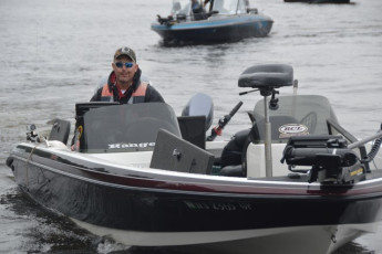 8946375B-8257-443A-A83A-8267D6E94D89