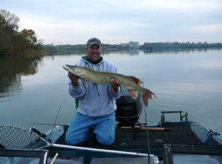 89561650-64D7-40E8-B0C1-60000D288B72