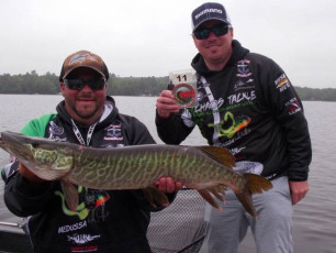 8BEA5205-3DA0-4092-846C-AEA165BEFA04