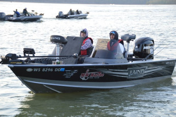 8F761E17-0498-4992-B5EE-579182FF3109