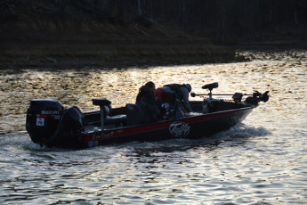 90A7AFAB-9AD9-46DF-BF43-D1EF1BA277F7