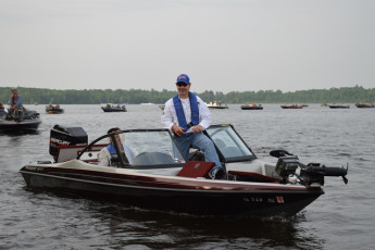 91B379F8-82F6-4533-BC23-BD402D639713