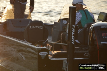 947E6F40-6862-44A4-AB8C-6D2D0D91947A