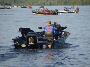 9717BF77-1092-46D7-BF81-6F26F629F791