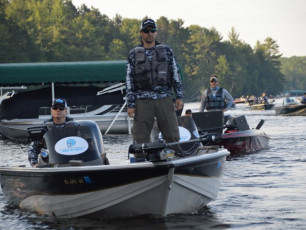 9B421322-9F68-4A65-9A34-93A93ED24751