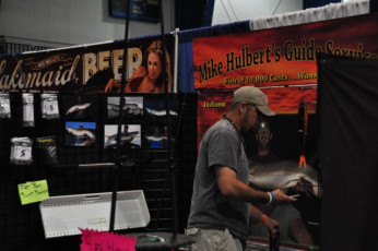 9BAFB84C-6E7A-427F-B71D-36440C53E47C