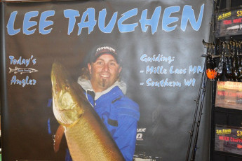 A8A5B4F5-BF28-497D-9159-CBB47D7A67C4