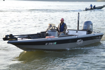 B8DFE79C-45AE-4F28-928F-C6BD6F7700FB