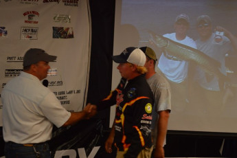 BDA9EDEF-1598-439A-BD71-5301A61E256D