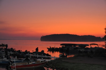 BDF9F5A7-67B0-4EF5-B6BB-D48461ED9370