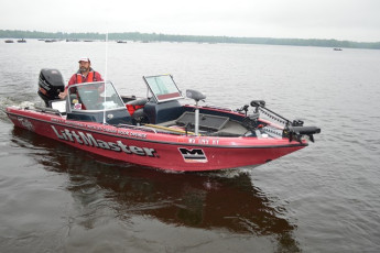 C17C7618-60DB-4D7C-A3A4-070FCE4F410B