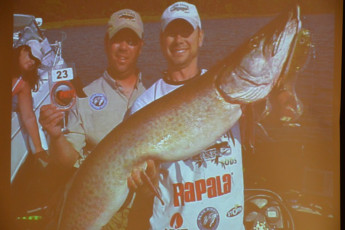 D064C9F4-231C-4337-A215-238F04A444E9