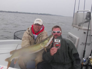 D847542E-8449-457A-99FA-BBBF57362F0A