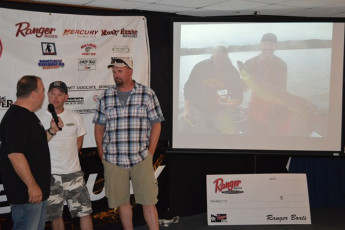 D8B7DA1C-DD47-4C43-A500-CA8DCB292387