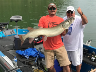 D97E0A6E-0C5D-4A99-BEF7-FA7B0EE8DC1E