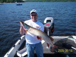 DBE33A62-9C0B-4582-A6C9-3B32D4F2924D