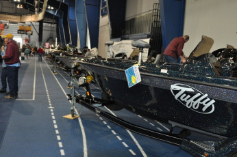 DBF03C34-8E26-4DC5-B3DA-3E358769B64F