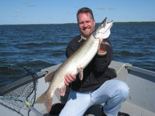 DDF8ABB9-9083-484F-8574-CECCB8452FBE