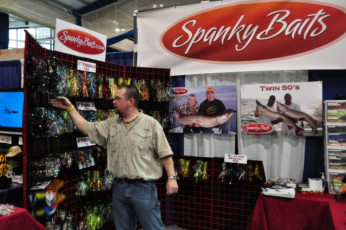 E3942E9F-607A-411F-80D6-F73DAAF09BA2