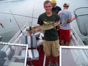 E5693C5D-767F-4B6B-A467-7B2F09A5CB15