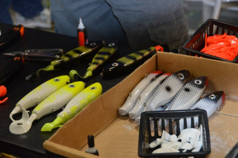 F8DE6ADA-C28A-44C5-B933-5370C090FBFE