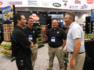 F924F923-B759-47AB-BD36-AFF5DE6C813D