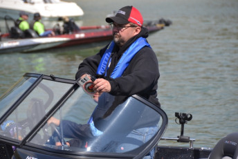 FA3606EC-57B6-42DB-8002-DFF7B1AEE645