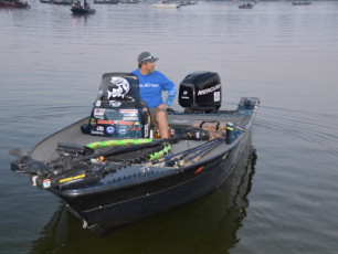 FB6469F8-6BD2-465B-8634-A94F531603D7