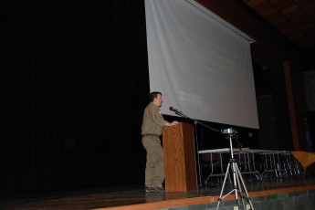 FB663D8E-C1A9-4A41-9D8B-BA5A4B9CBD41