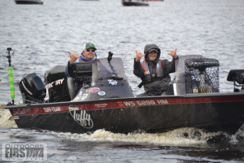 FC733613-B328-421F-83DF-D8DC4B745C43