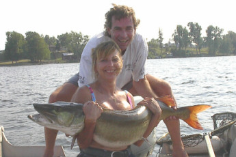 b32e1f06-5e8c-4168-a513-f4874c616e40