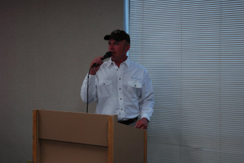 ec1b01fe-ab4a-4edd-a957-b85538f7b4bf