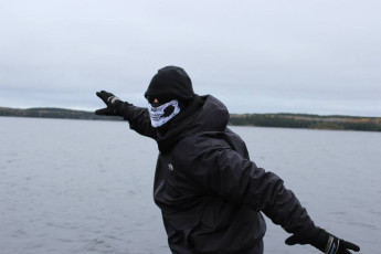 2A951E53-3E2E-4E44-96AB-897C8BAED1E7